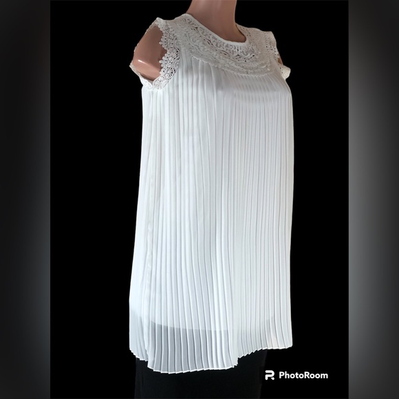 Speechless Women's Size 14 Top White Tunic Blouse Sleeveless NWOT - Picture 2 of 16